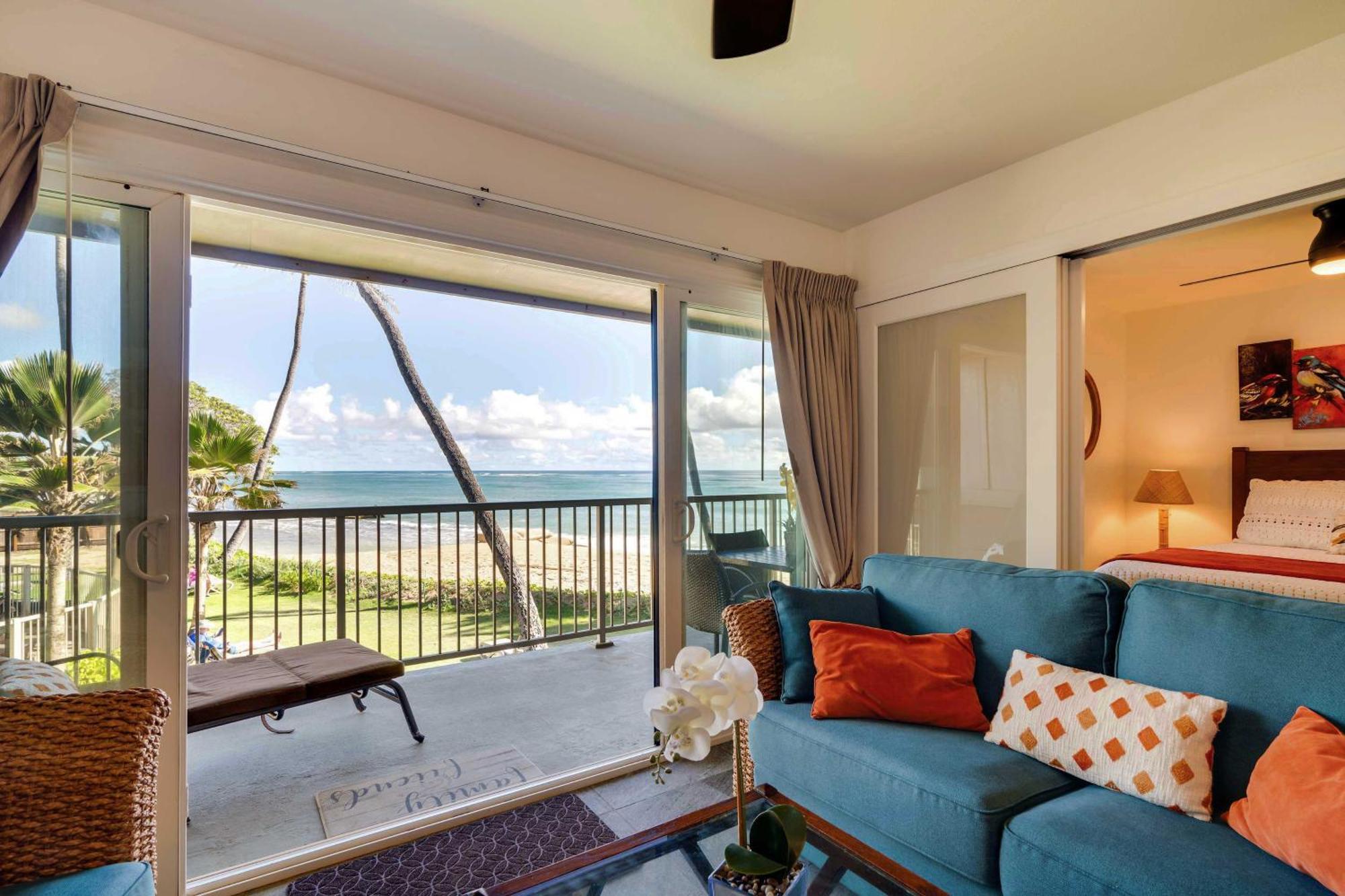 Waipouli Beachfront Condo With Balcony And Ocean Views Kapa'a Zewnętrze zdjęcie