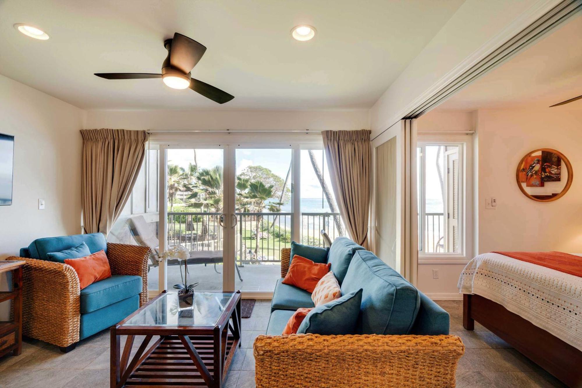 Waipouli Beachfront Condo With Balcony And Ocean Views Kapa'a Zewnętrze zdjęcie